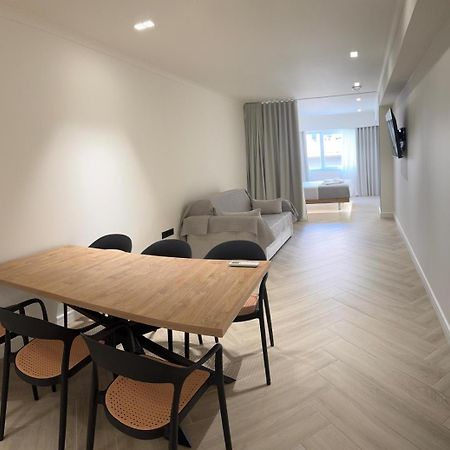 Triple A - Near Ermou Shopping Street - Family Hospitality - Free Parking! Aparthotel Athens Luaran gambar